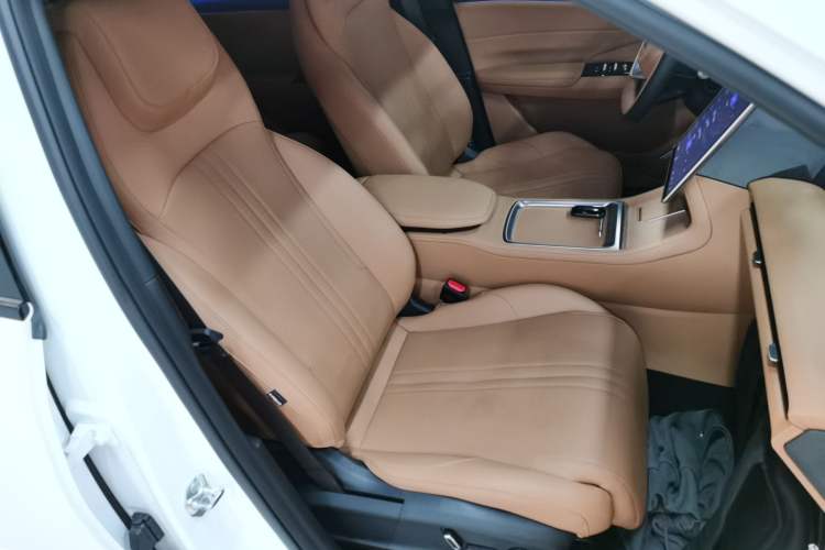 Used Geely Galaxy L7 2025 EM-i 115km Exploration+ Edition
