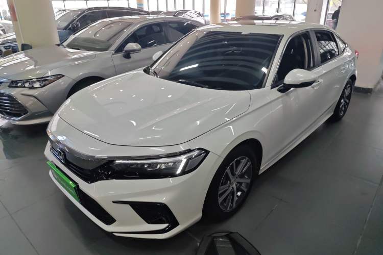 Used Honda Civic 2023 240TURBO CVT Dynamic · Center Stage Special Edition