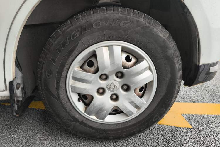 Used Chana Ruixing EM80 2022 Flat Roof with Liftgate 2 Seats 60kW 41.86kWh
