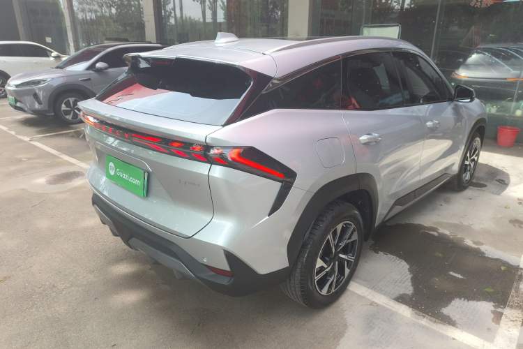 Used Geely Galaxy L7 2025 EM-i 115km Long-Range Version