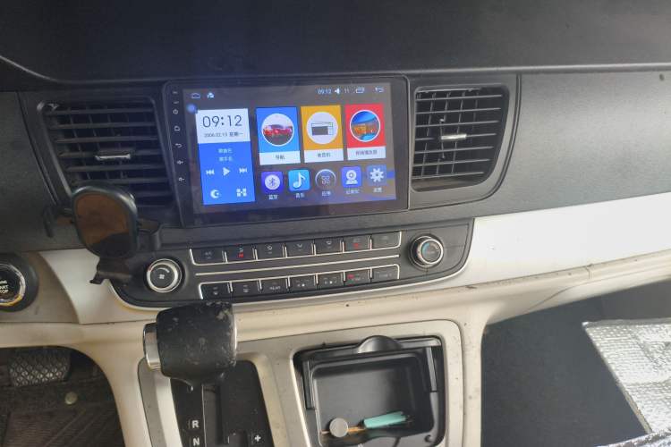 Used SAIC MAXUS G10 2014 2.0T Automatic Elite Edition
