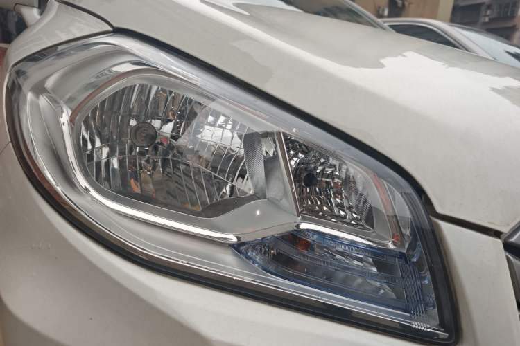 Used Suzuki S-Cross 2014 1.6L CVT Two-Wheel Drive Entry Model
