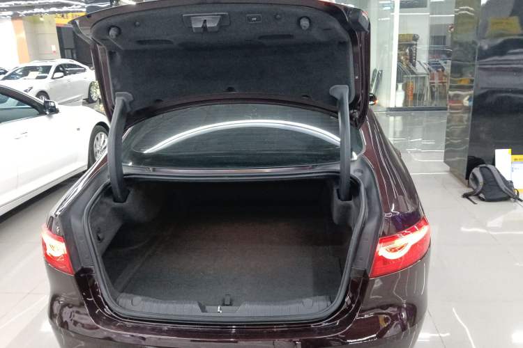 Used Jaguar XFL 2018 XFL 2.0T 200PS Elite Edition