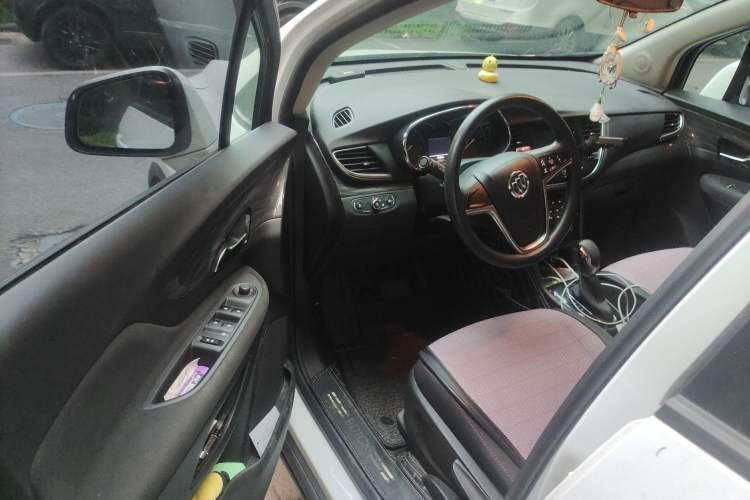 Used Buick Encore 2018 18T Automatic Two-Wheel Drive Urban Leading Model