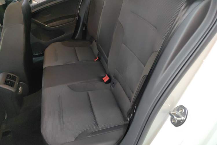 Used Volkswagen Golf 2019 280TSI DSG Comfort Version China VI Standard
