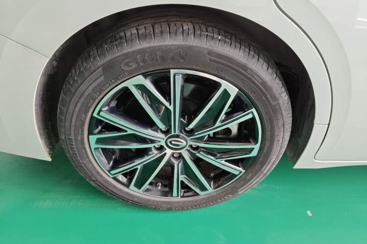 Used GAC Trumpchi E8 New Energy 2024 150km MAX Right Rear Wheel Hub