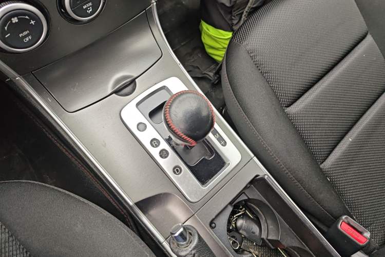 Used Mazda Mazda 6 2015 2.0L Automatic Fashion Edition