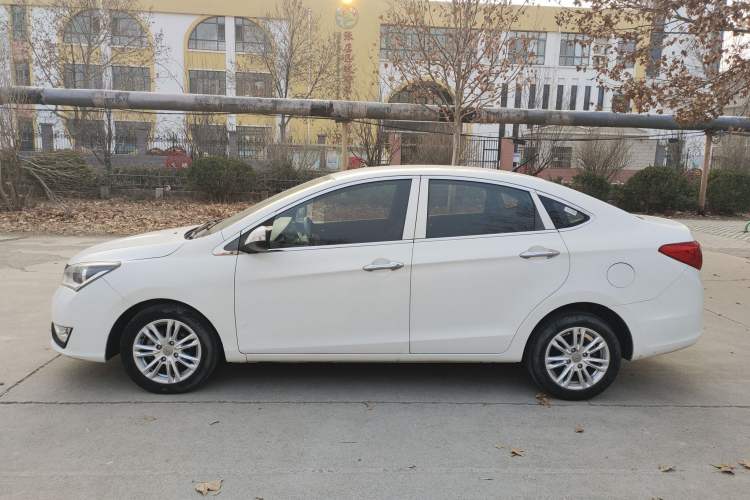 Used Haima M3 2016 1.5L Manual Comfort Model
