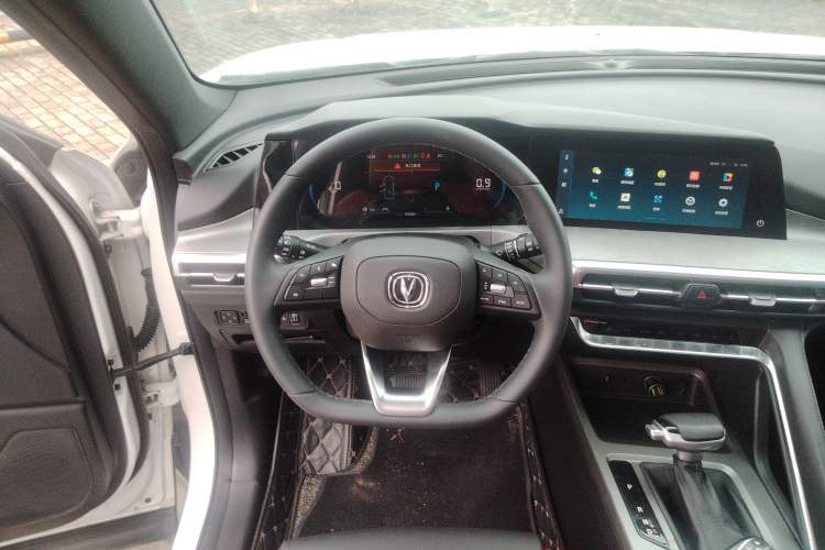 Used CHANGAN CS35PLUS 2021 Blue Whale NE 1.4T DCT Prestige Model Steering Wheel