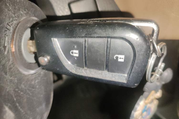 Used Toyota RAV4 2013 2.0L CVT Two-Wheel Drive Urban Edition