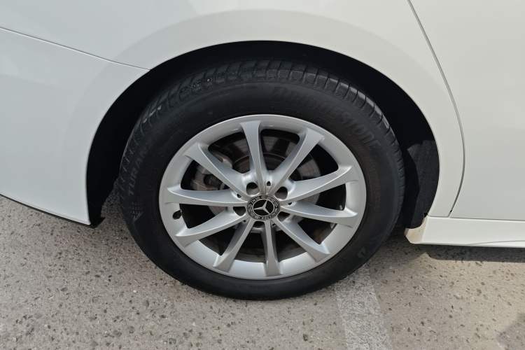 Used Mercedes-Benz A-Class 2021 A 200 L Sport Sedan Fashion Model
