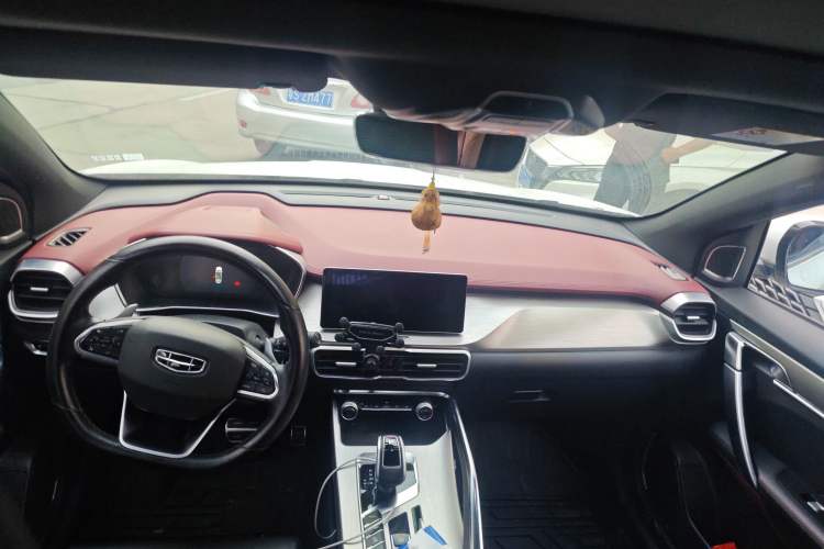 Used Geely Auto Coolray 2019 Sport Model 260T DCT Battle China V Standard
