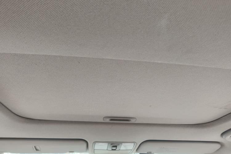 Used Hyundai Verna (older generation) 2016 1.4L Manual Flagship TOP Model
