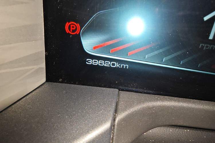 Used Tank 300 2023 City Edition 2.0T Essential Model Odometer Close Up