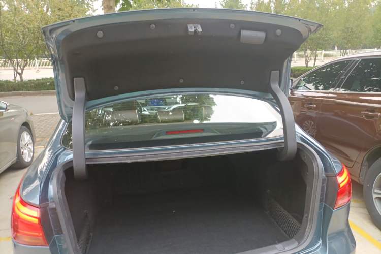 Used CHANGAN Raeton CC 2018 1.5T Automatic Zhiya Model China V Standard
