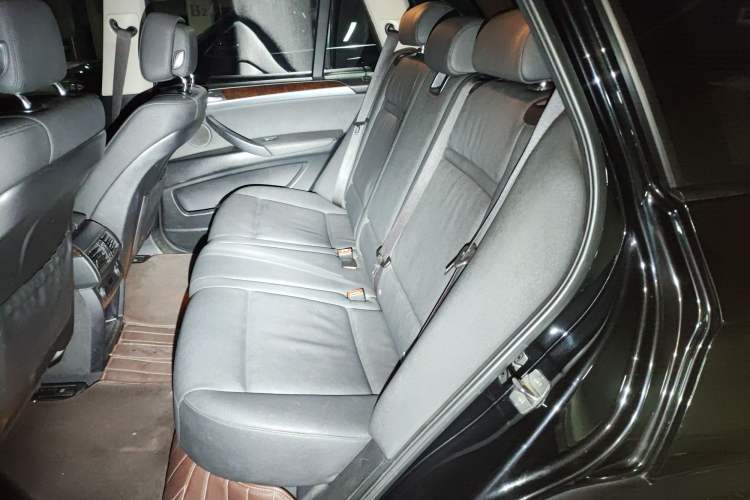 Used BMW X5 2011 xDrive35i Leading Model