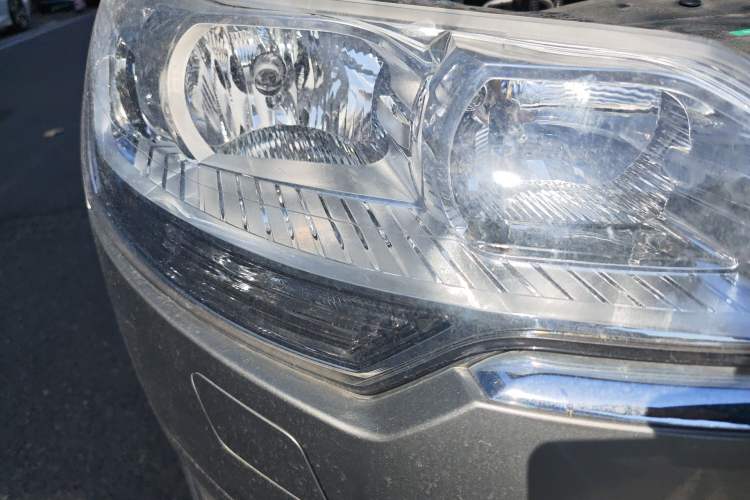 Used Citroen C5 2011 2.3L Automatic Zunyu Version Right Front Headlight