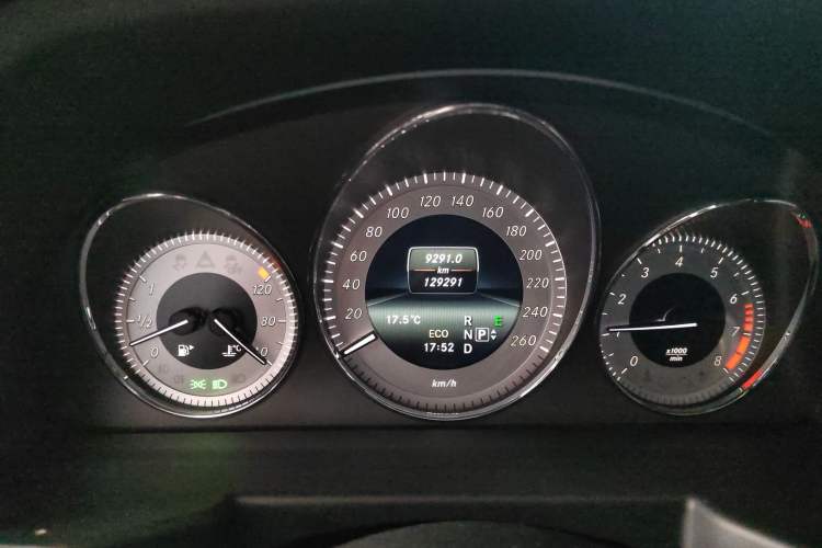 Used Mercedes-Benz GLK-Class 2015 GLK 260 4MATIC Dynamic Edition Ultimate Version Instrument Cluster