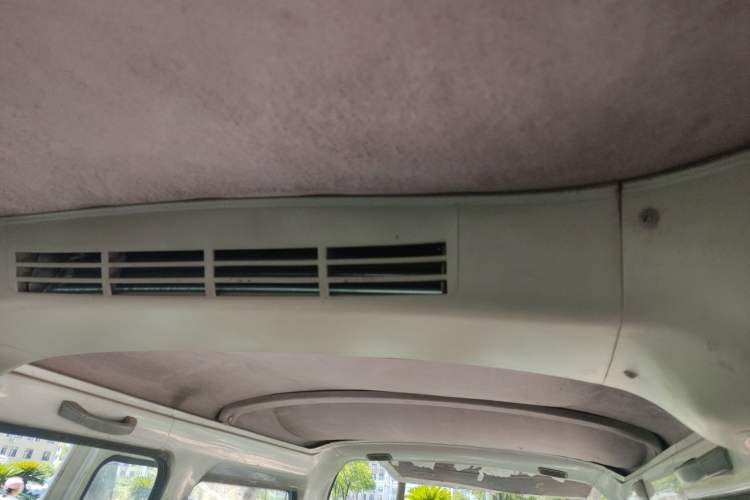 Used Wuling Rongguang 2011 1.2L Base Version
