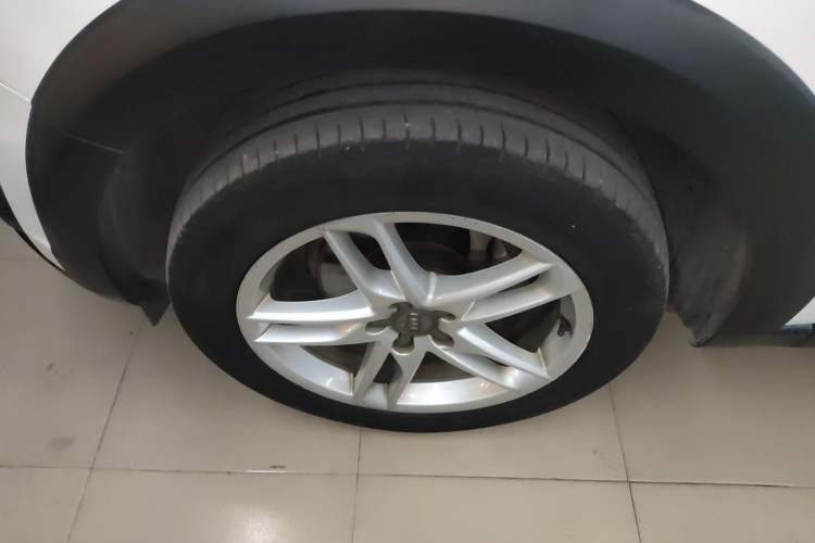 Used Audi Q5 2017 Plus 40 TFSI Technology Model
