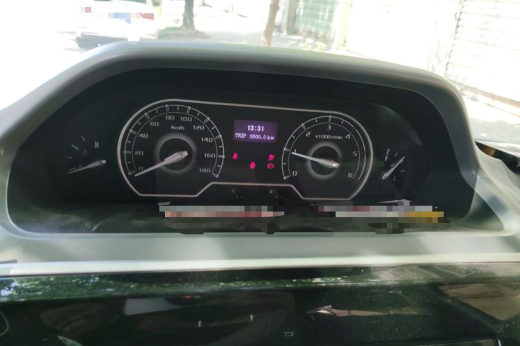 Used SAIC MAXUS Xintu V80 2023 2.0T Manual Classic Aoyuntong Power Version Short Wheelbase Ultra-Low Roof 5/6-Seater
