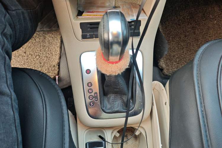 Used Volkswagen Tiguan 2012 1.8TSI Automatic Two-Wheel Drive Elite Edition Gear Lever