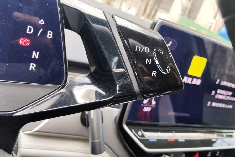 Used Volkswagen ID.6 CROZZ 2021 Long-Range PRO Edition Gear Lever