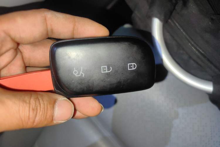 Used Lynk & Co Z10 2025 95 kWh 806 km Range Rear-Wheel Drive Advanced Driver-Assistance System Max
