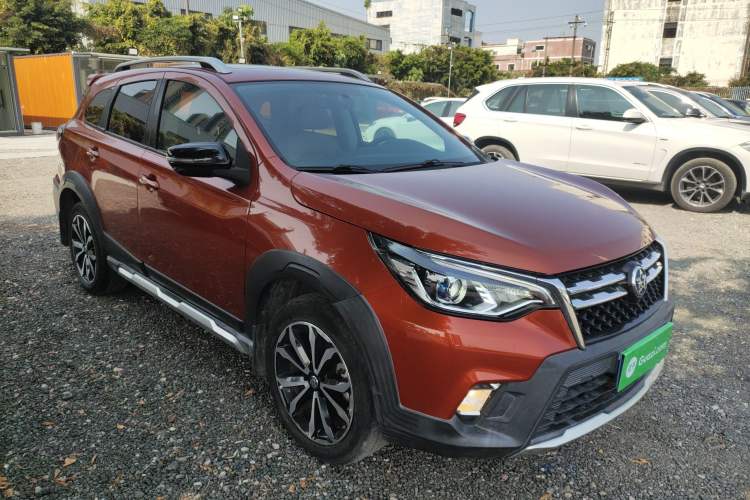 Used Venucia T70 2018 2.0L CVT Smart Enjoyment Sport Edition
