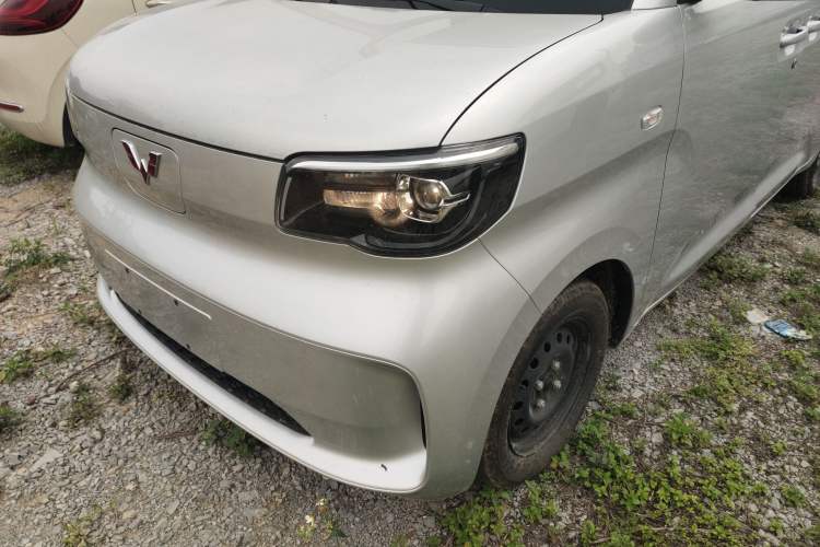 Used Wuling Zhiguang New Energy 2025 Standard Model Left Front Headlight
