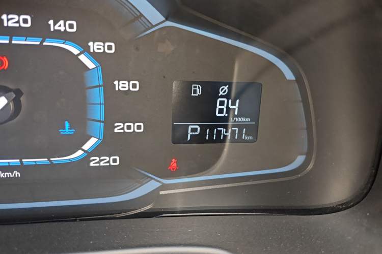 Used Roewe 360 2015 1.5L Automatic Luxury Edition
