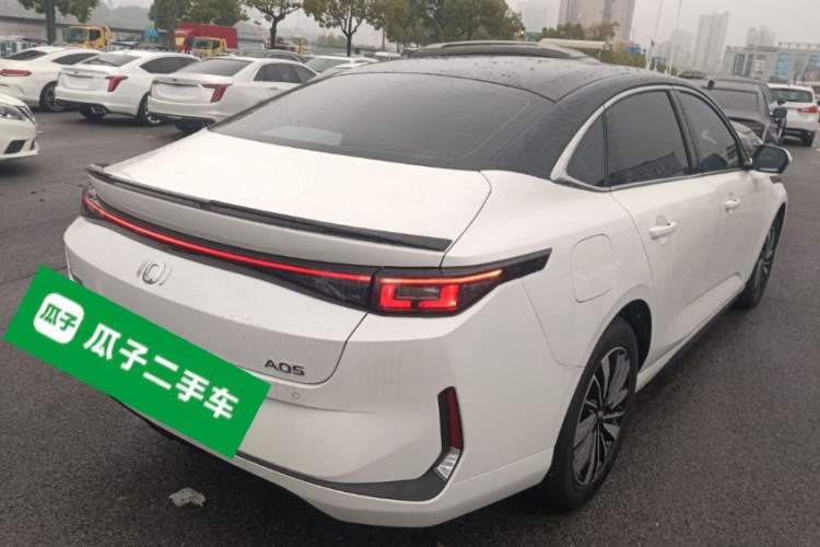 Used CHANGAN NEVO A05 2025 Truly Delicious Edition 145 Beyond-Grade Version Rear Right 45 Deg