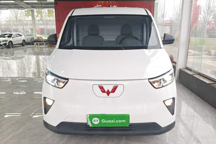 Used Wuling Yangguang 2024 300km Comfort Version with Sealed Windows 60kW Front
