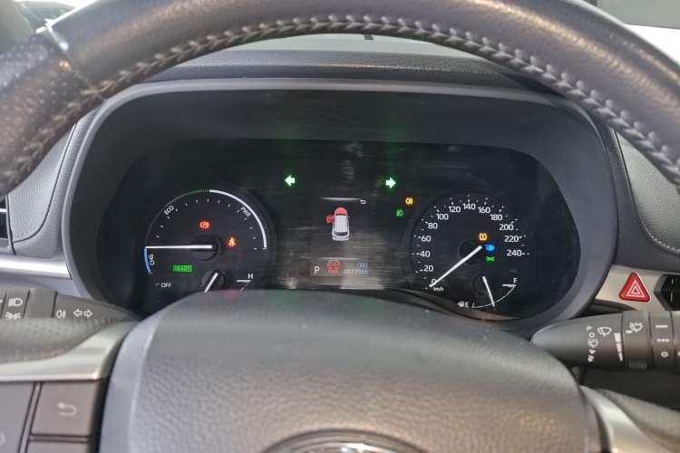 Used Toyota SIENNA 2023 2.5L Hybrid Deluxe Edition
