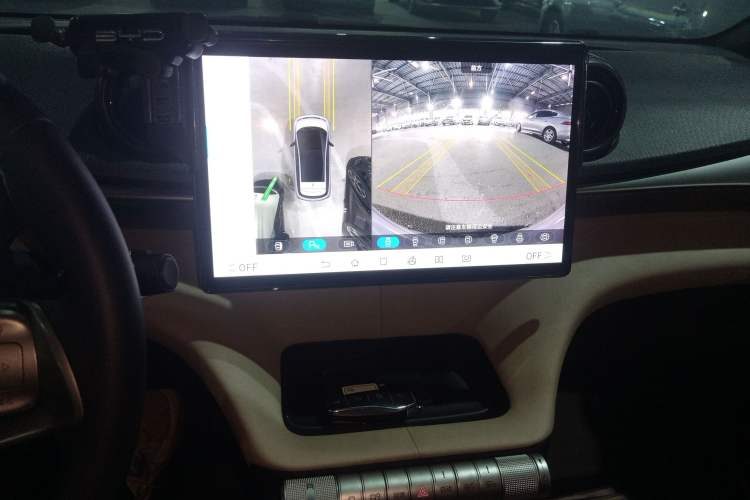 Used BYD Dolphin 2023 420 km Fashion Edition