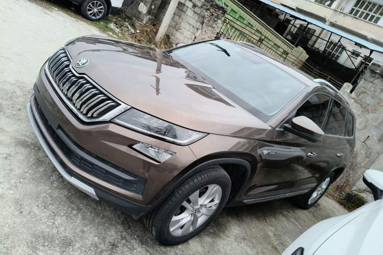 Used Skoda Kodiaq 2018 Facelifted TSI330 5-Seater Two-Wheel-Drive Luxury Enjoyment Edition
