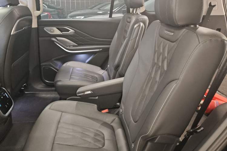 Used Hongqi HS7 PHEV 2024 2.0T PHEV Four-Wheel Drive Flagship Edition 6 Seats
