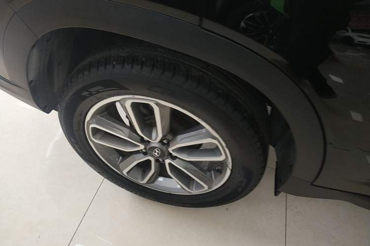 Used Hyundai ix35 2019 2.0L Automatic 2WD Zhiyong·Changxiang Edition China VI Standard Right Rear Wheel Hub