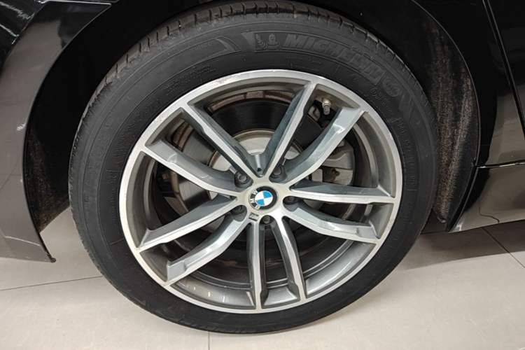 Used BMW 5 Series 2021 525Li M Sport Package