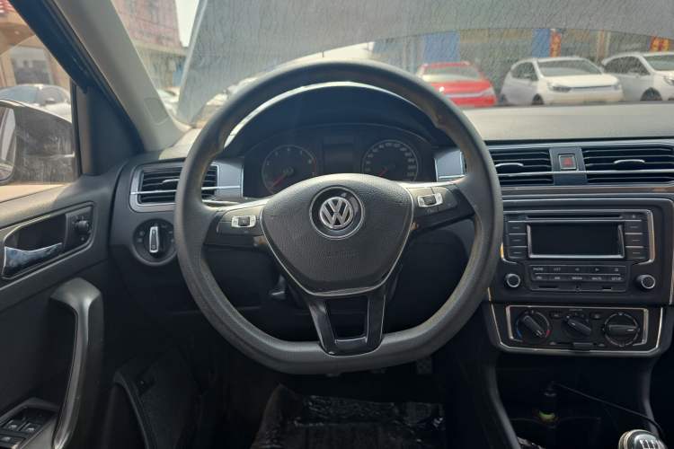 Used Volkswagen Santana 2016 1.6L Manual Comfort Edition Steering Wheel