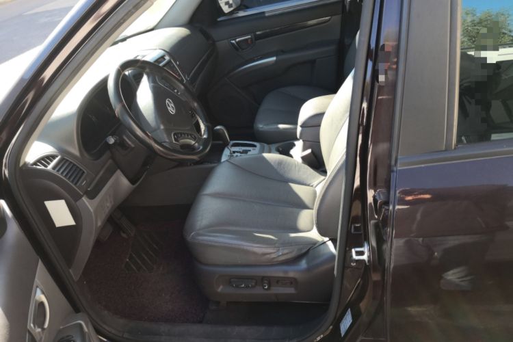 Used Hyundai Santa Fe Classic 2012 2.4 Ultimate Edition 7-Seater Four-Wheel Drive
