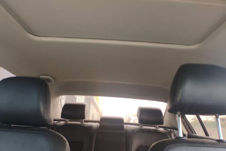 Used Volkswagen Magotan 2015 1.8TSI Luxury Model Headliner