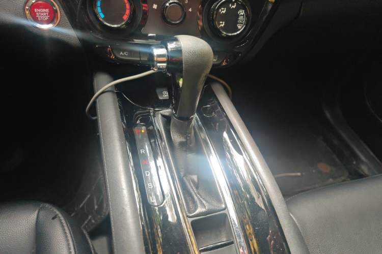 Used Honda Vezel 2017 1.8L CVT Front-Wheel Drive Pioneer Edition
