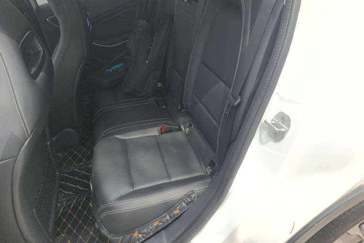 Used Mercedes-Benz GLA 2015 GLA 220 4MATIC Luxury Model