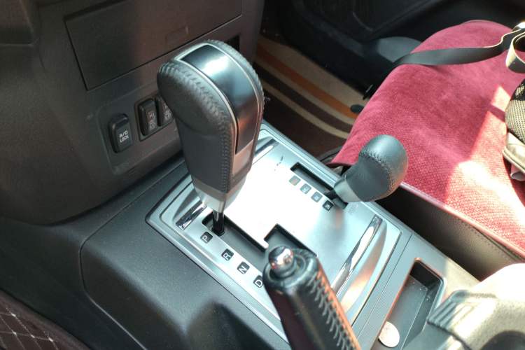 Used Mitsubishi Pajero 2015 3.0L Automatic Elite Plus Version China V Standard
