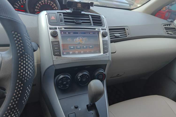 Used Toyota Verso 2014 Starlight 180E CVT Elite Edition