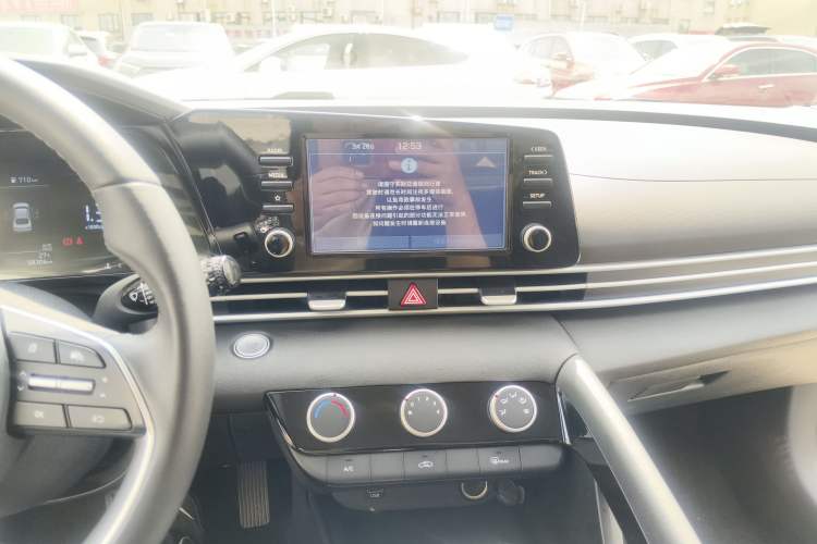 Used Hyundai Elantra 2023 1.5L CVT GLX Elite Edition Audio And AC Panel