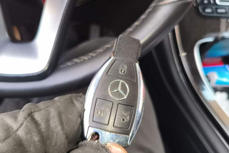 Used Mercedes-Benz GLC 2016 GLC 260 4MATIC Luxury Model