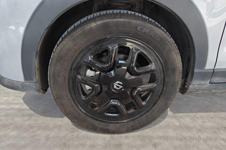 Used Leapmotor T03 2023 310 Lite Edition Left Front Wheel Hub