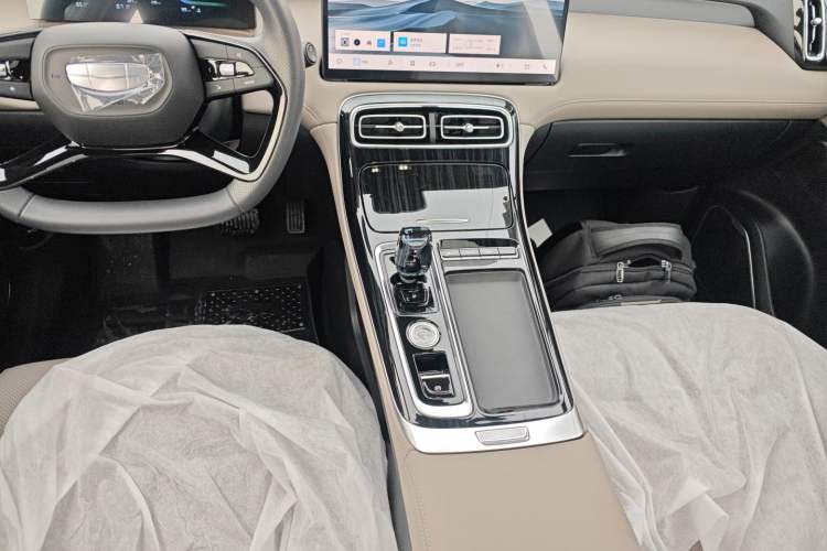 Used Geely Auto FX11 2025 4th Generation 1.5TD DCT – The Start